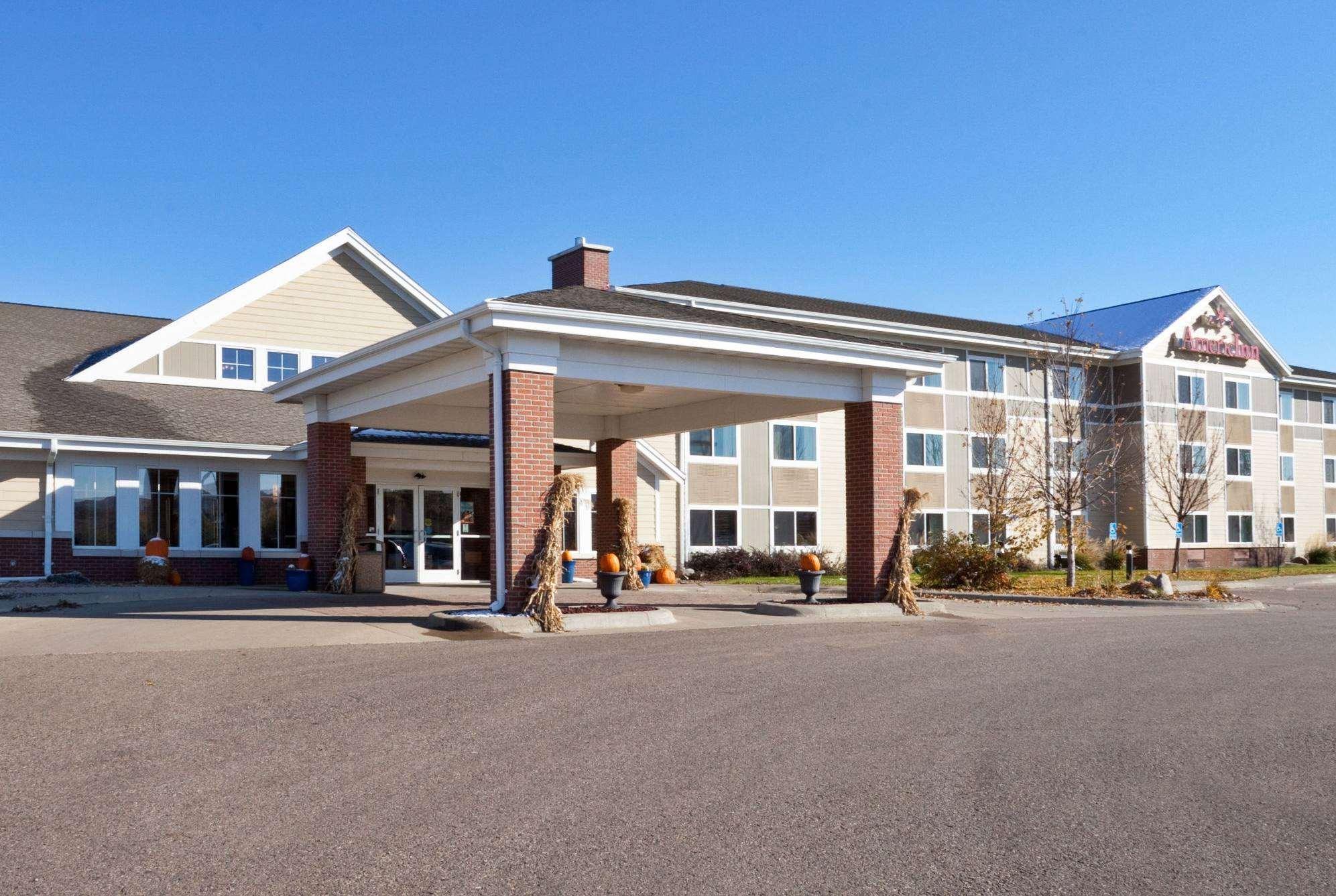 Americinn By Wyndham Fort Pierre Conference Center Exterior photo